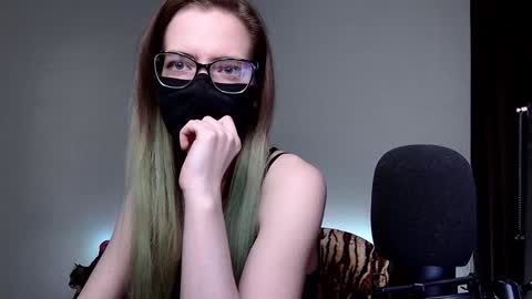 Amber non-nude model online show from 12.12.24