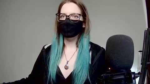 Amber non-nude model online show from 02.05.25