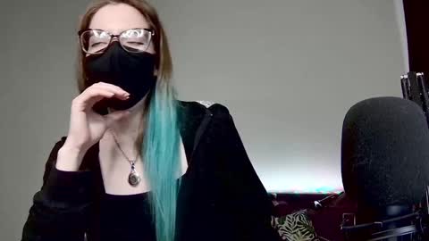 Amber non-nude model online show from 02.09.25