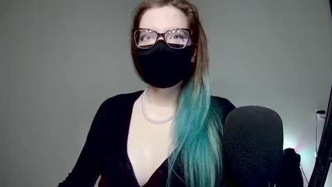 Amber non-nude model online show from 03.05.25