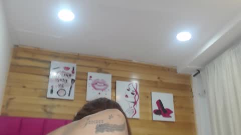 Amber Moore online show from 10.17.25