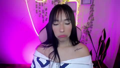 Snapshot of amber_morgan1 chatting on 03.11.25 Amber online show from 03.11.25