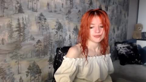 amber_tease_ online show from 09.23.25