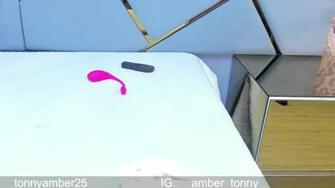 amber y tonny online show from 03.10.25