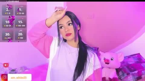 amber_white25 online show from 12.21.24