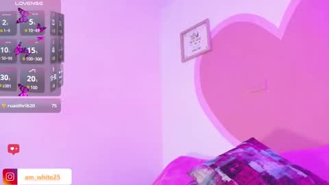 amber_white25 online show from 01.15.25