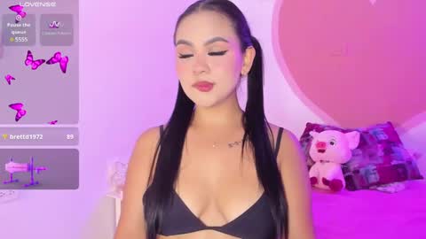 amber_white25 online show from 02.20.25