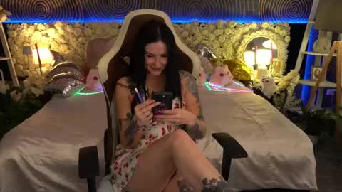 Anna online show from 06.04.26