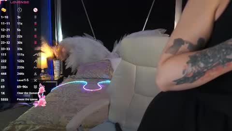 Snapshot of amberdismond chatting on 06.24.26 Anna online show from 06.24.26