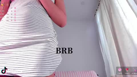 Snapshot of ambermiller04 chatting on 02.09.25 Amber online show from 02.09.25