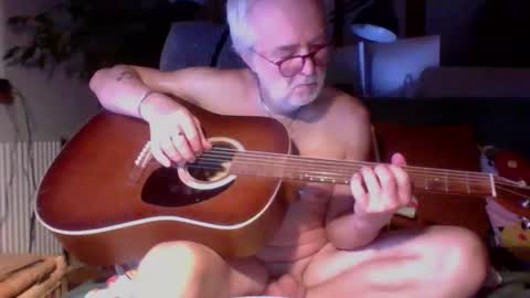 Amberr11 online show from 10.13.25