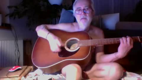 Amberr11 online show from 10.21.25