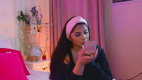 Amberseyes online show from 04.22.26