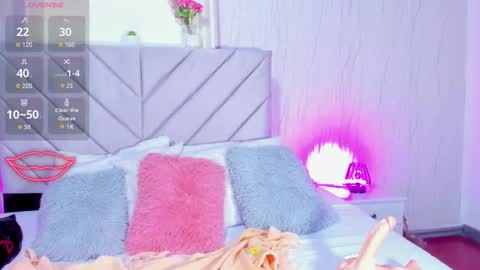 Snapshot of ambersinner chatting on 09.17.25 Amber Sinner online show from 09.17.25