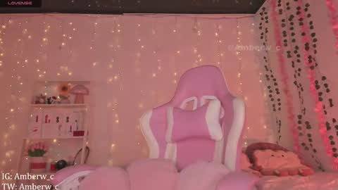 Snapshot of amberw_c chatting on 11.08.25 IG - TW Amberw c online show from 11.08.25