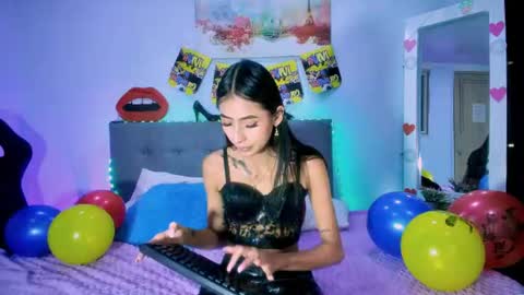 Snapshot of amberx_sweet chatting on 06.19.26 Amber online show from 06.19.26