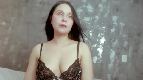 Snapshot of ameli_porter2 chatting on 12.01.24 ameli online show from 12.01.24