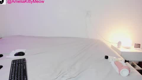 Amelia Hot online show from 09.23.25