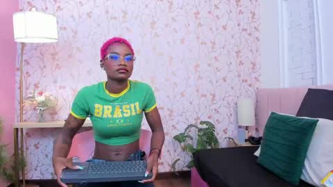 Amelia Adams online show from 04.15.26