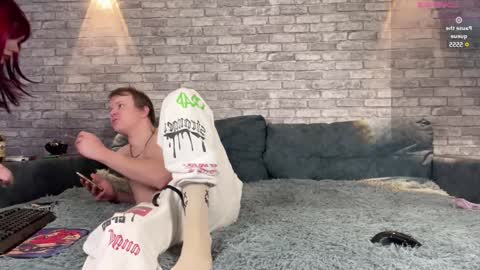 Amelia Aley  online show from 01.26.25