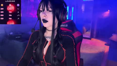 Amelia Aley  online show from 11.03.25