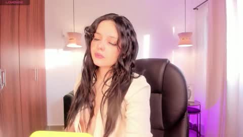 amelia online show from 09.12.25