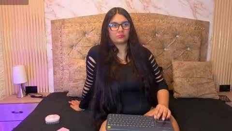 AMELIA CASTELL  online show from 03.13.26