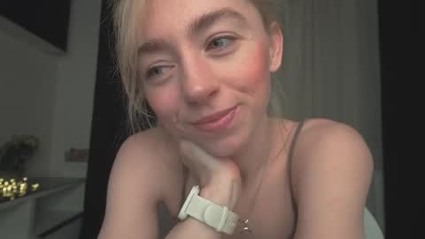 Snapshot of ameliamber0 chatting on 01.25.25 Amelia   online show from 01.25.25