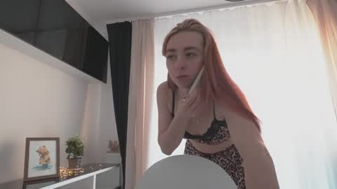 Snapshot of ameliamber0 chatting on 02.05.25 Amelia   online show from 02.05.25