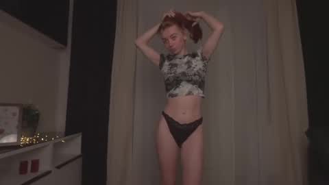 Snapshot of ameliamber0 chatting on 02.08.25 Amelia   online show from 02.08.25