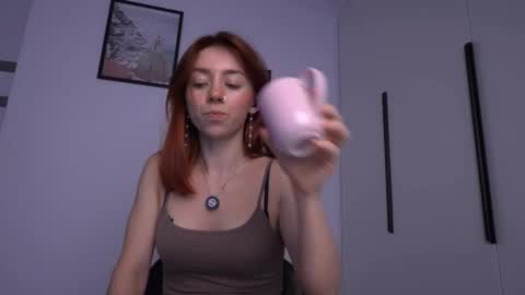 Snapshot of ameliamber0 chatting on 10.02.25 Amelia   online show from 10.02.25