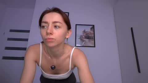 Snapshot of ameliamber0 chatting on 10.05.25 Amelia   online show from 10.05.25