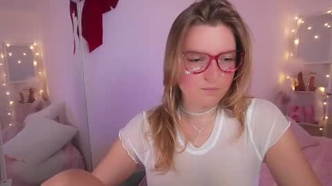 Snapshot of ameliasweety69 chatting on 02.23.25 Amelia online show from 02.23.25