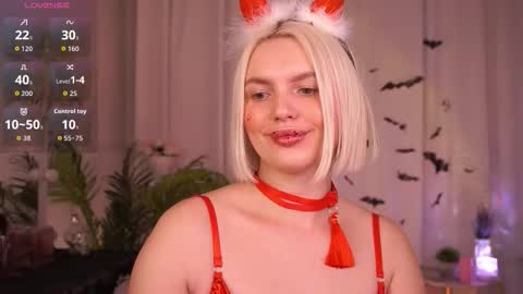 Snapshot of ameliawells chatting on 10.27.25  Amelia  online show from 10.27.25