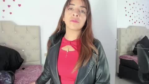 Snapshot of amelie01bronw chatting on 05.04.26 amelie brown online show from 05.04.26