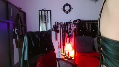 amelie__martinez online show from 11.27.25