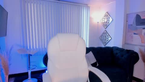 Amelie Jons online show from 01.21.25
