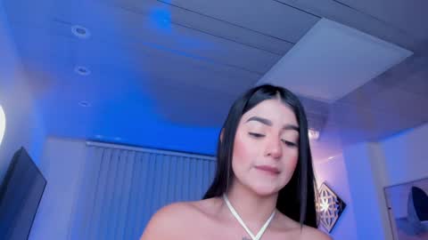 Amelie Jons online show from 01.22.25