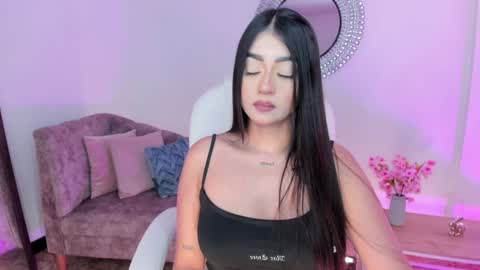 Amelie Jons online show from 01.24.25