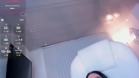 Amelie Jons online show from 01.28.25