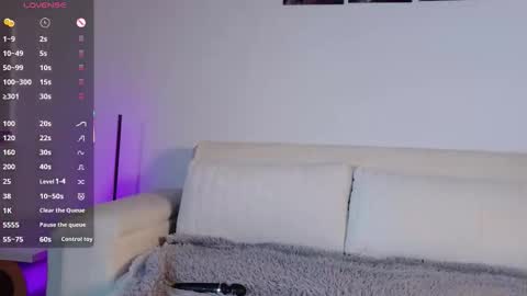 Victoria online show from 02.22.26