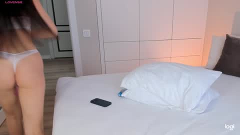 Amelina Love online show from 12.03.24