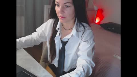Snapshot of amelinamersi chatting on 09.13.25 amelinamersi online show from 09.13.25