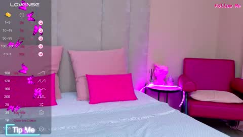 AmeliRoyse online show from 10.12.25