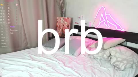 Snapshot of amely_lil chatting on 03.07.25 Amely online show from 03.07.25