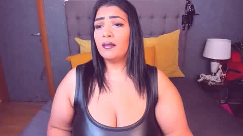 Snapshot of amelycube343767 chatting on 04.14.26 amelycube343767 online show from 04.14.26