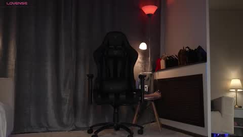 Amy  online show from 10.09.25