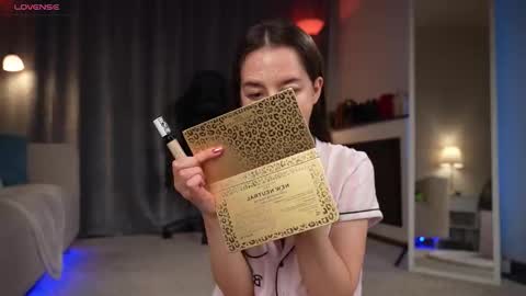 Amy  online show from 10.10.25