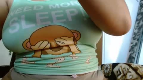 Snapshot of ames9001 chatting on 02.04.26 Mari online show from 02.04.26