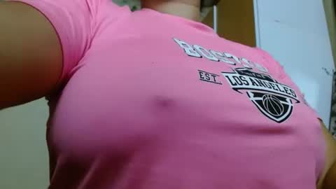 Snapshot of ames9001 chatting on 02.07.26 Mari online show from 02.07.26